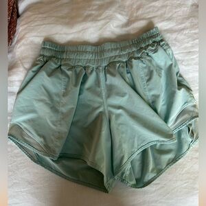 Lululemon Hotty Hot Shorts Size 6